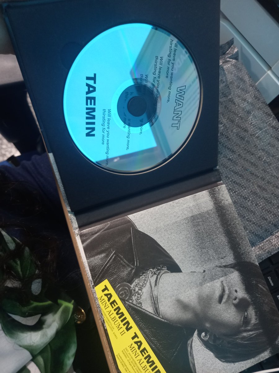 Jcss_97's tweet image. Feedback super positivo pra @lustforjhope, meu novo baby chegou interino. Obrigada por me ajudar chegar mais próximo de completar minha coleção 😍😍