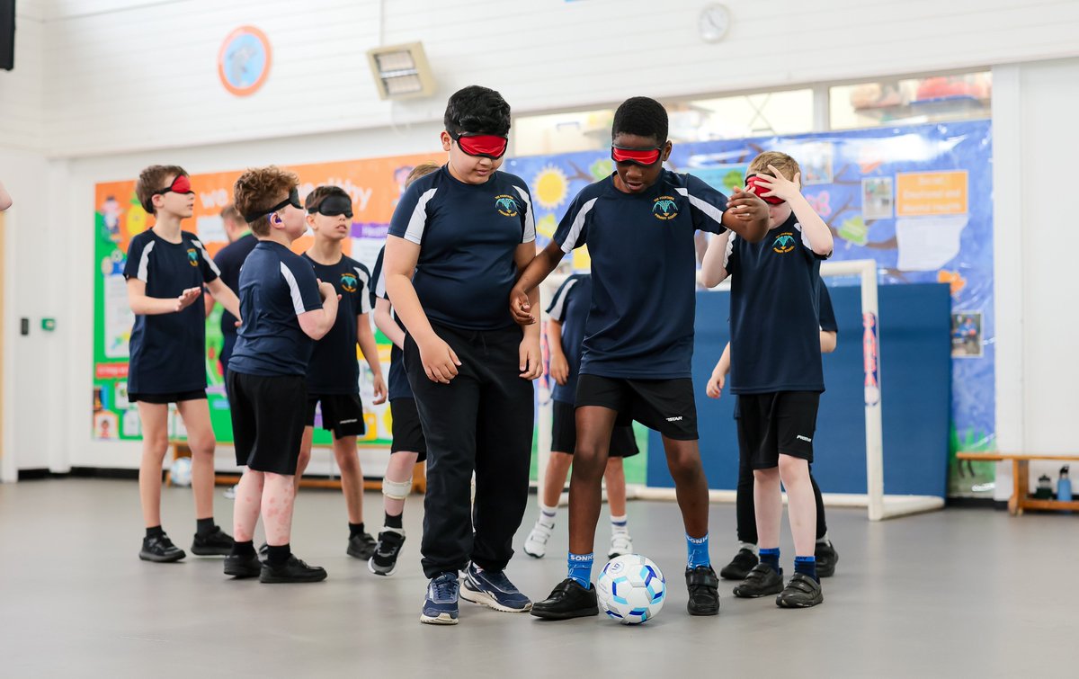 🏃 | #SuperMovers Primary schools! Get set for an incredible summer of sport with NEW & FREE inclusive PE teaching resources! Apply for FREE inclusive sport equipment at: bbc.co.uk/supermovers #SuperMoversForEveryBody is a @BBC_Teach, @premierleague and @ParalympicsGB…