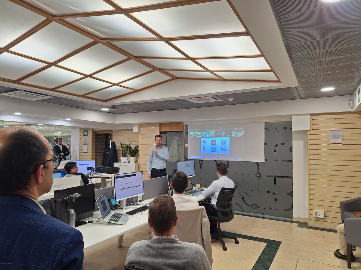 🎉Primer #aniversario de SYSTRA SUBTERRA

🎯 Lo mejor está por llegar, estamos convencidos de que nuestra entrada en @SYSTRA ha sido bueno para Subterra y para todos nosotros

🙌 Gracias por la colaboración y ayuda de todo el equipo
¡A por muchos años más!

#crecimiento #éxito