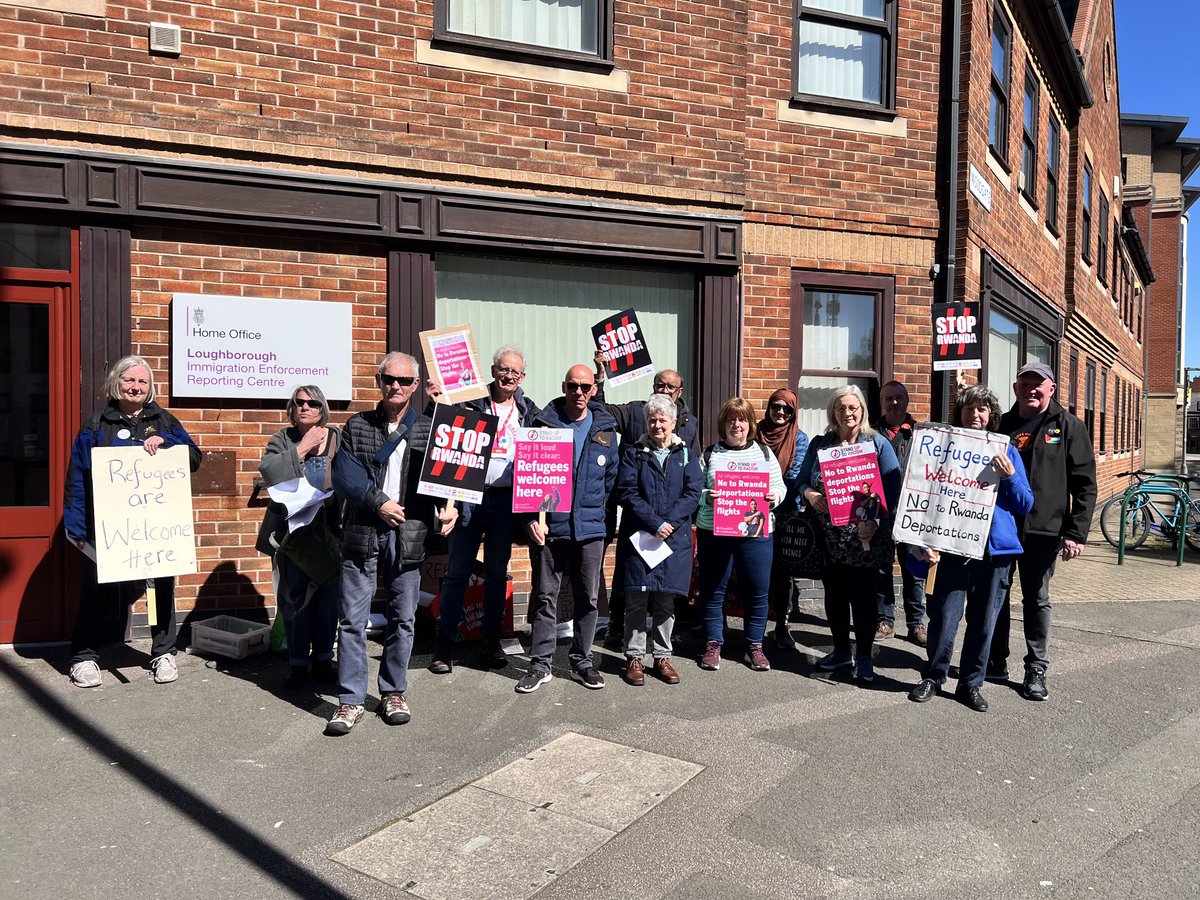 Loughborough Immigration Enforcement Reporting Centre, South Street Loughborough - Today. #RefugeesWelcome #StopRwanda #StopTheRaids We will not be divided by Politicians using ‘Performative Cruelty’ to garner votes!