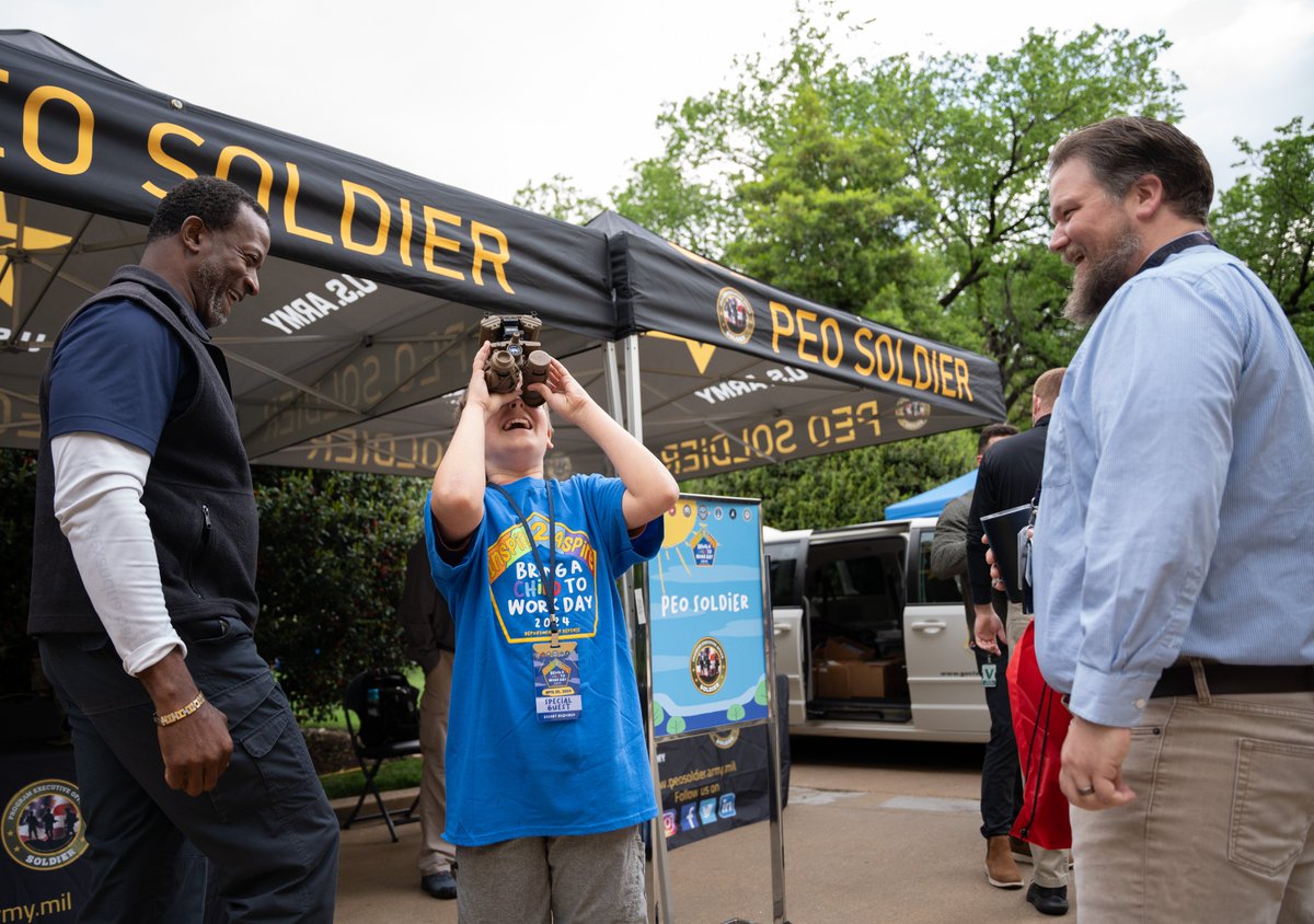 PEO Soldier recently celebrated #monthofthemilitarychild at #DODkidsday, and enjoyed showing items of our portfolio to the children of service members during a day of fun.