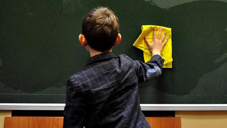 Згідно з Європейською соціальною хартією. В українських школах впровадять урок з прав дитини
life.nv.ua/ukr/kids/v-ukr…