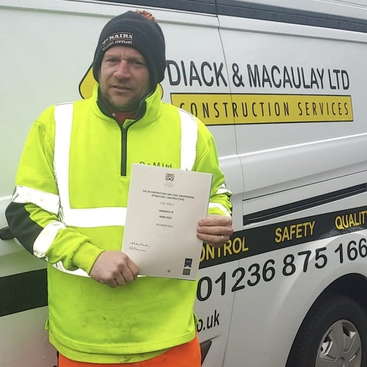 Today we are celebrating Mark from Diack and Macauley Ltd completing his #ModernApprenticeship in #Construction and #CivilEngineering 
Well done Mark! 👏🦺