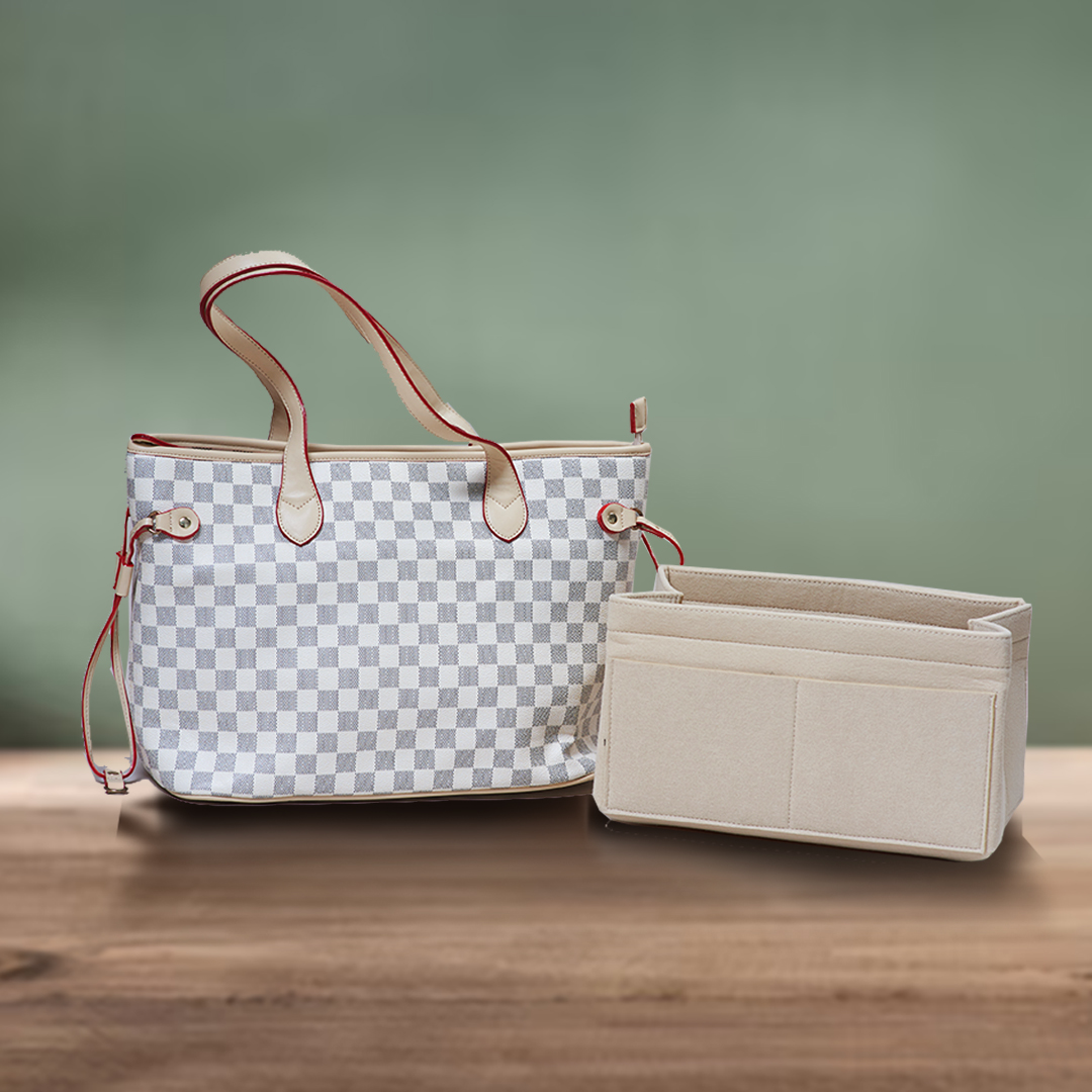 Our Crissy Handbag 👜💕

#shopping #style #shoponline #fashiongram#fashionablebags #onlineshopping #fashiondesigner#shoppingspree #womenswear #leatherhandbag #boutique#ootd  #handbagcrave