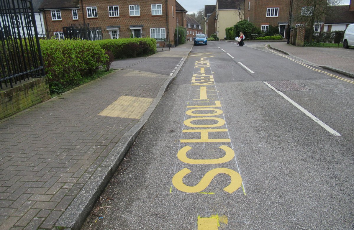 Here's some before and after photos of the project for Bolnore Village Primary School. Well done and thank you to everyone involved for their efforts; the results speak for themselves! #RoadSafety #CommunitySupport #SchoolSafetyInitiative hi-way.co.uk/social-value-b…