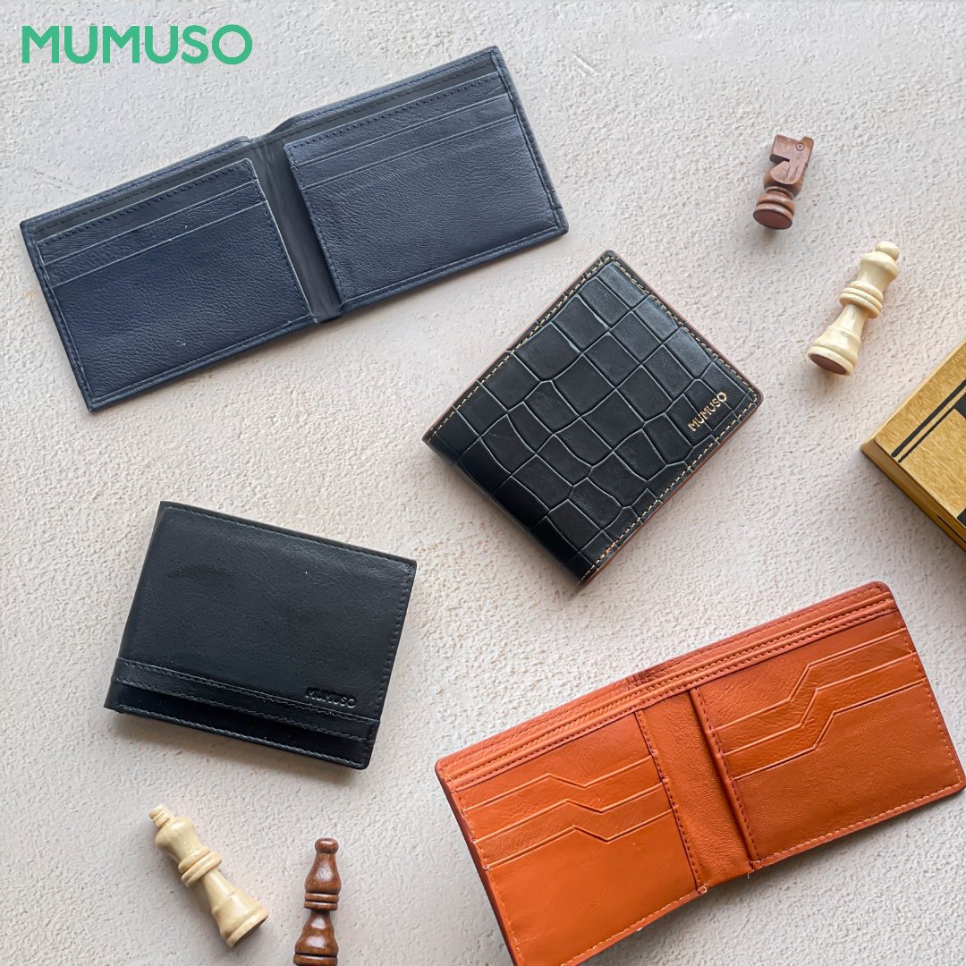 Made with perfection✨

Wallets from the house🏠 of MUMUSO are meant to catch eyes👀 and compliments as soon as you pull them out!

And we have amazing colours to match all your outfits, too👔👖.

#wallet #wallets #mensfashion #mensaccessories #giftsformen #fashionstyle #MUMUSO