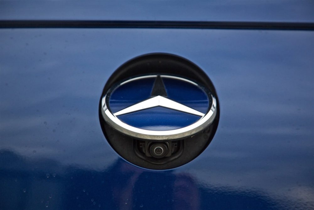 Mercedes-Benz rezygnuje z obsługi CarPlay nowej generacji aut | @kolaczkrzysztof imagazine.pl/2024/04/30/mer…