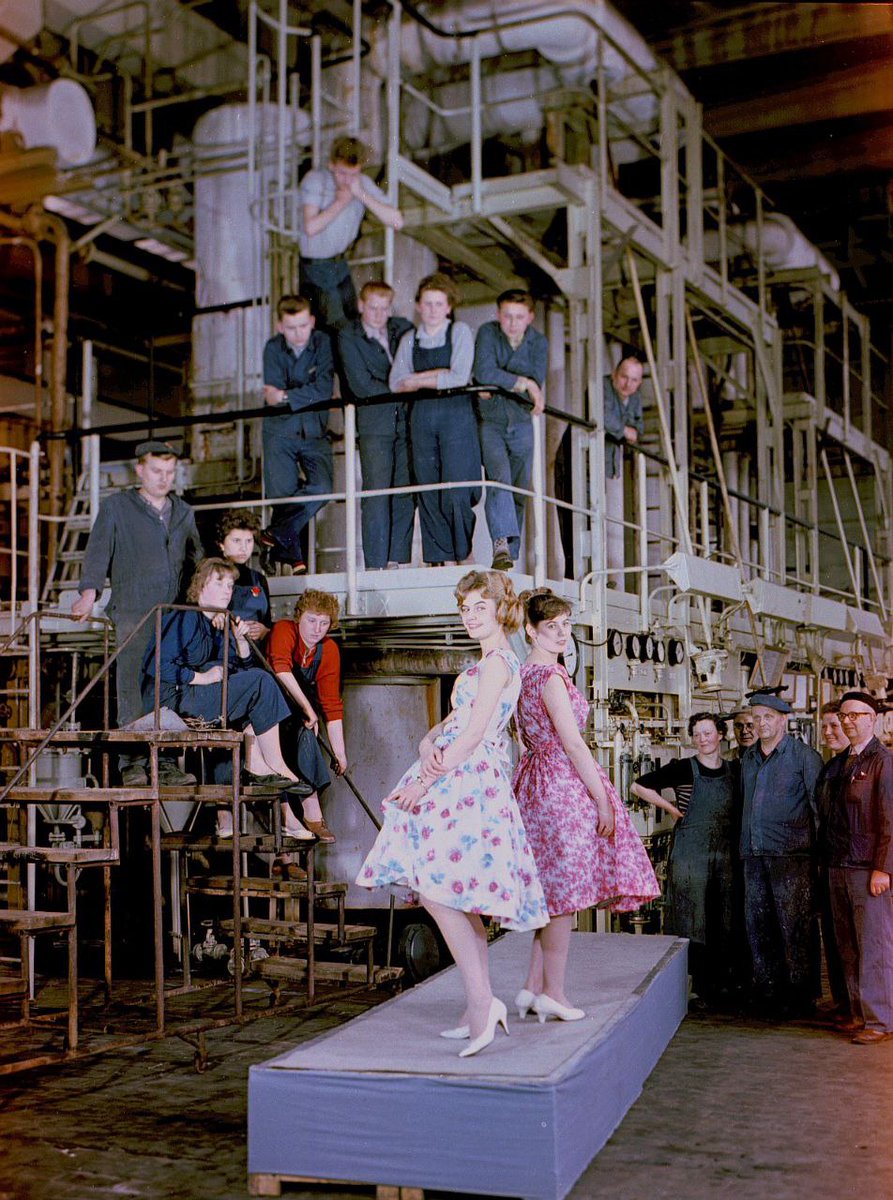 Fashion show at the chemical plant 'VEB Leuna-Werke' in Leuna, GDR, 1960