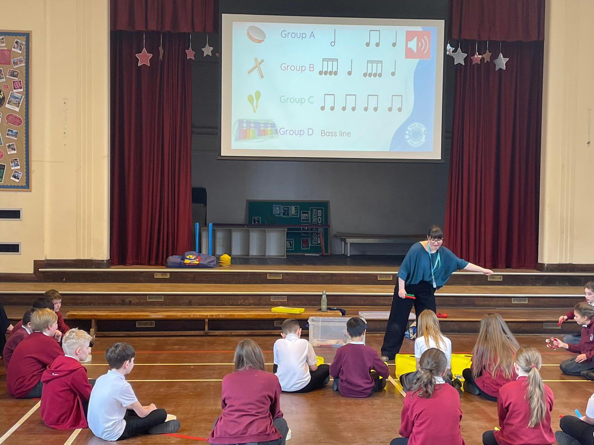 Last week, #YMH’s Joanne had a fantastic time attending @MusicShephard music curriculum taster session at @CarrJuniorYork ! 🎶 If your school would be interested in a taster session with #RSMF please contact us: schools.outreach@yorkmusichub.org.uk