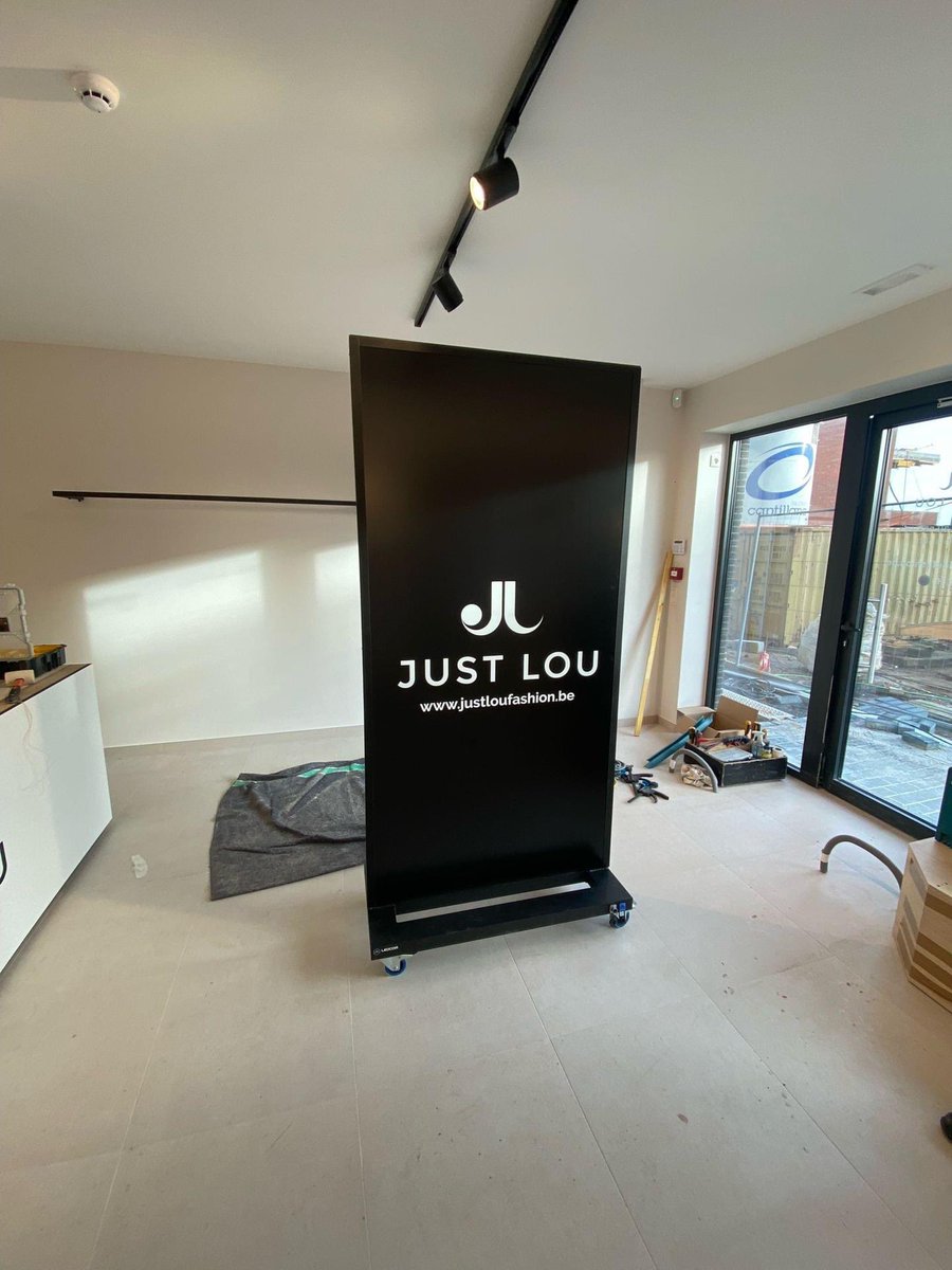 MamadouIbnAbdal's tweet image. 🎪 Vente et Location écrans géants LED pour vos événements (écran tactile) 

• 50 Pouces 

• 55 Pouces

• 65 Pouces

Pour avoir un devis contactez-nous au :

☎️ Tél. : +221 77 193 42 15

📨Email: senlogo4231@gmail.com

wa.me/message/KMO2UJ…

#ÉcranLed #Evenmentiel #events