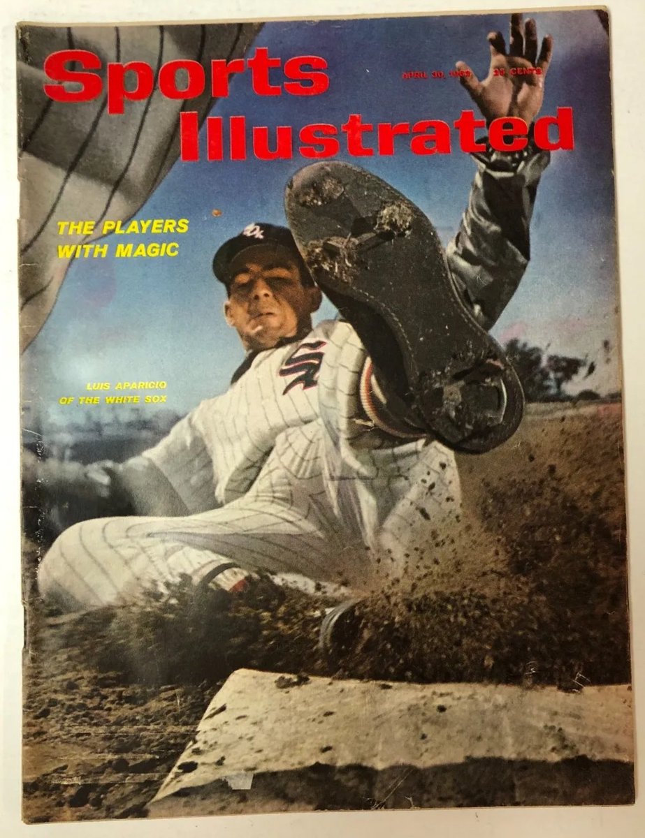 30 de abril de 1962: En la portada aparece una fotografía increíble del fotógrafo de SI Mark Kauffman, tomada del campocorto de los White Sox Luis Aparicio durante los entrenamientos de primavera.

x/@darrenrovell