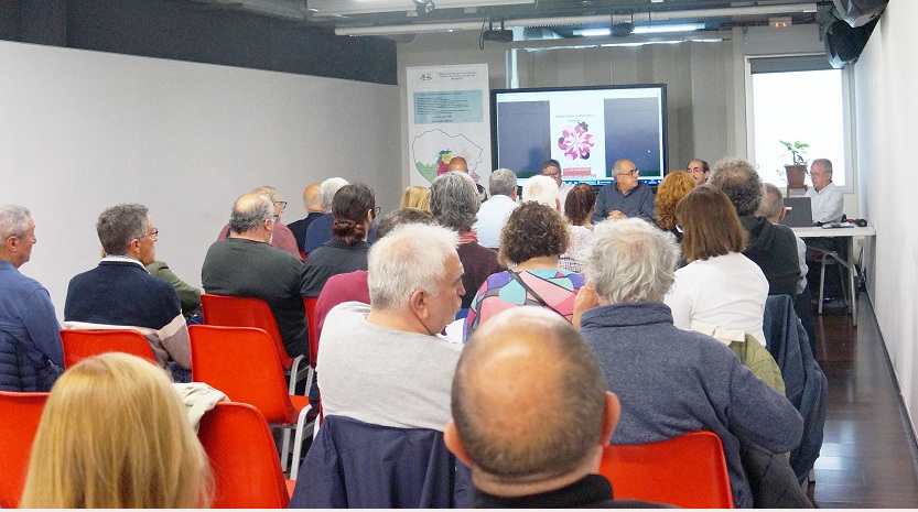 Renovada la Junta Directiva de la <a href="/favgram1/">Favgram</a> per 2 anys amb temes centrals a l'agenda veïnal com
el desmiantat a la ciutat, la defensa de la sanitat pública, i la dignficació dels locals de les AV.
👉 Es va celebrar aquest dissabte al C.C de Riu.

Notícia: confavc.cat/27assembleafav…