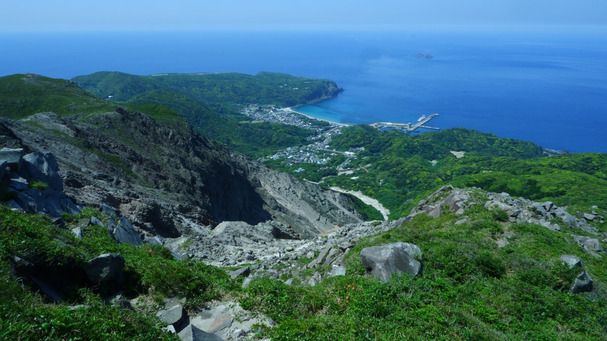 このご時世に設備充実で1泊400円、静かなキャンプらしいキャンプが出来る島だった
海と山とミリ知らのラブライブしかない、それがいい