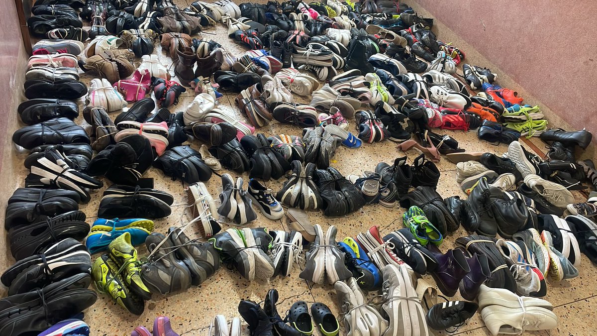 Our TY students got involved in Shoe Appeal this year collecting over 170 pairs of shoes which will be sent to those in need in South Africa! Well done to all involved 👍