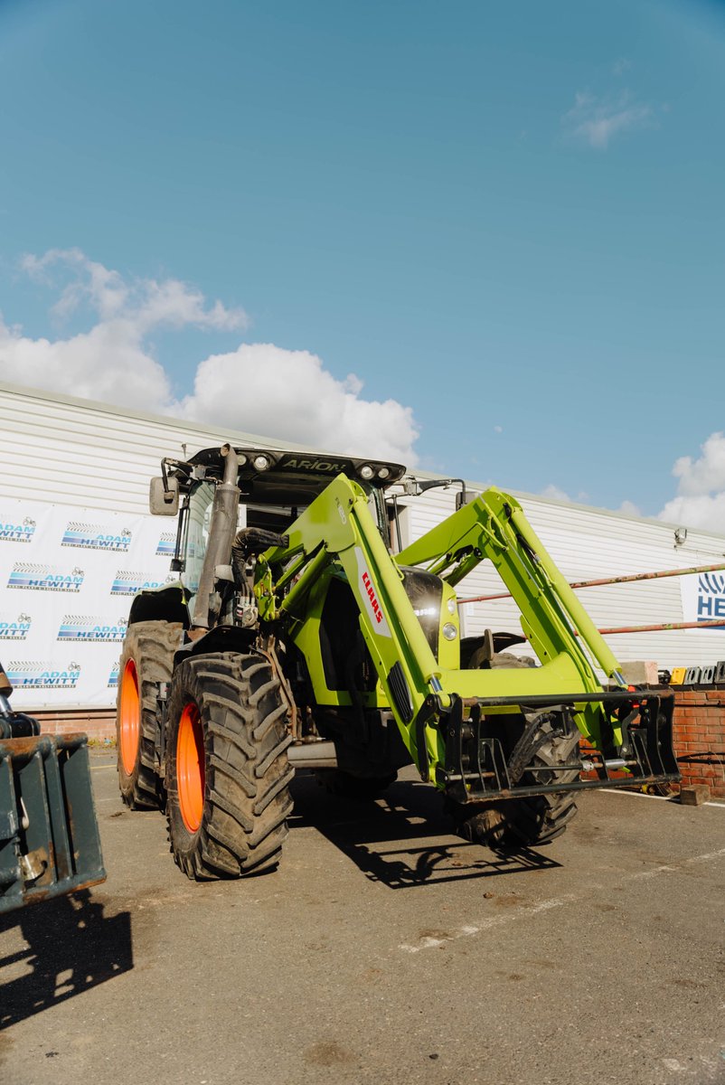 Truly a ‘Claas’ above when it comes to reliability and comfort! We have this 530 Arion live on our site now, ending on Thursday! Check it out before it is gone! #Claas #Arion #Tractor #LoadingArms #Farm #Farming #Agri #Agriculture #UsedAgri #Auction #Salvage #AdamHewittLtd