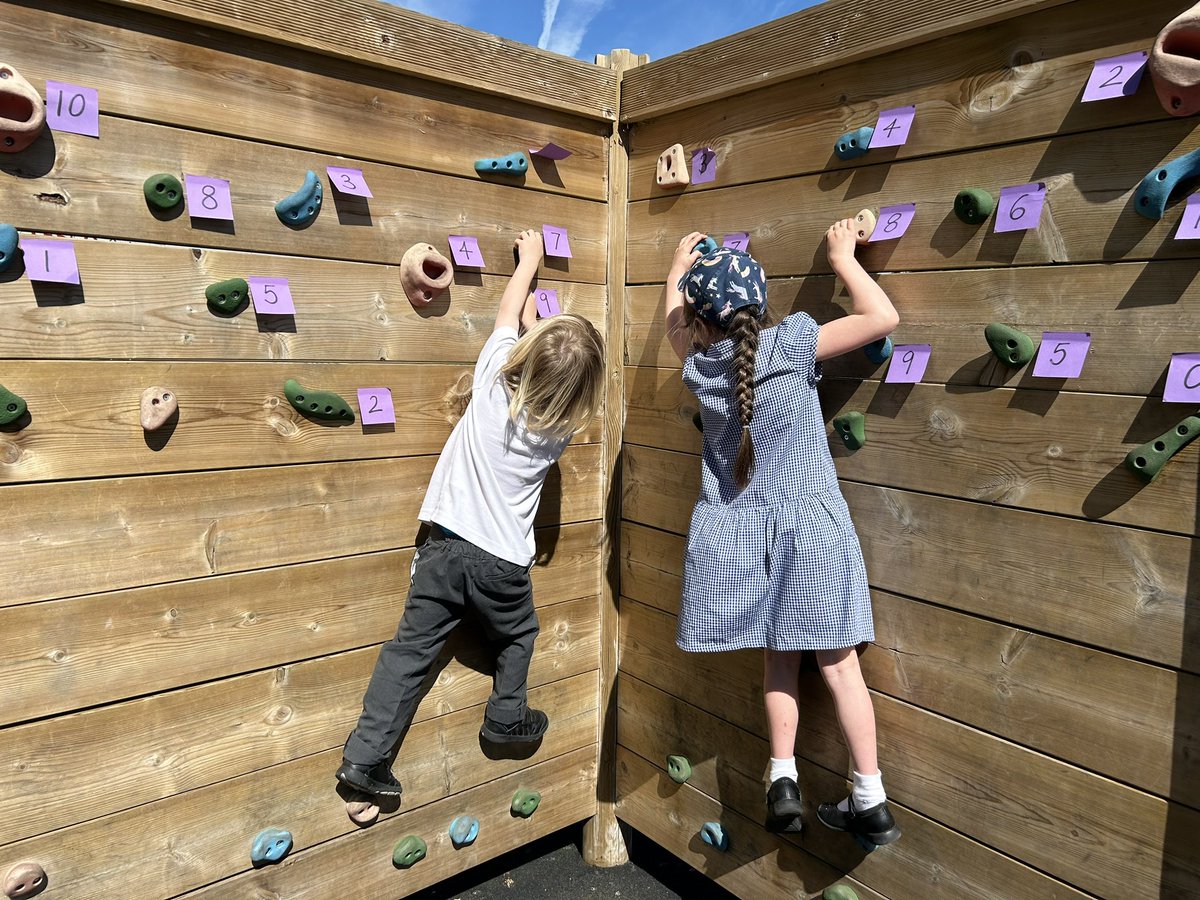ChetwyndSpencer's tweet photo. Puffins have been practising their subtraction skills on the bouldering wall this morning, finding the answer and matching the grip! #learningbeyondtheclassroom #exploringmaths @satrust_ @spencer_hub https://t.co/nuRAQDXeyj