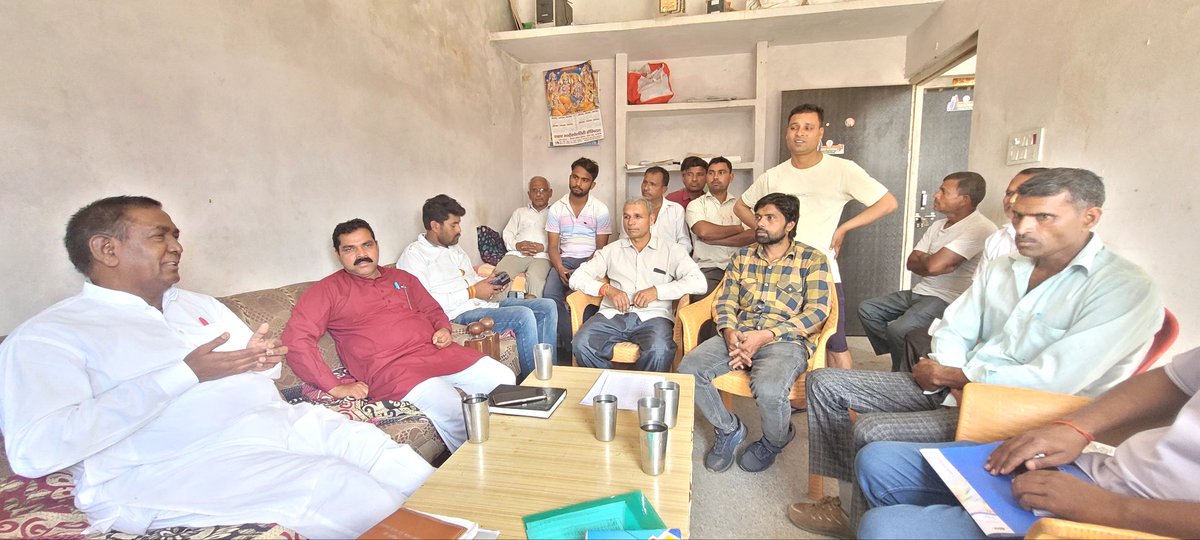 Gopal Anjan Bhurji(मोदी का परिवार ) tweet media