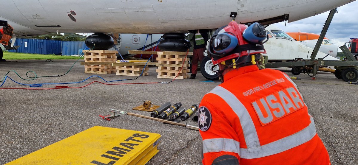 Avon Fire & Rescue Service Training tweet media