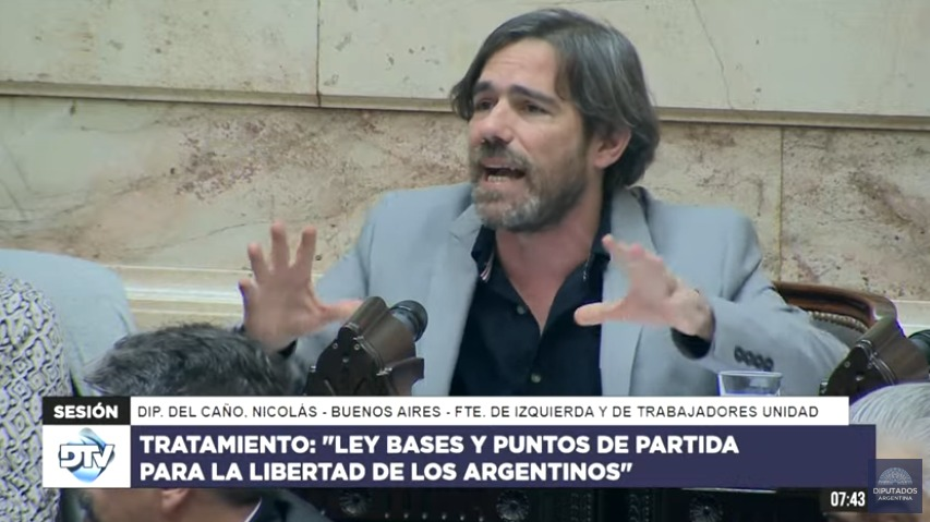 ⭕ #NoALaLeyDeBases 💬 @NicolasdelCano: 'No nos olvidamos de los gobernadores que vinieron a los medios de comunicación en febrero a llorar para que no aumenten las retenciones a las patronales agrarias, y ahora en la mesa de negociación entregaron a los trabajadores'