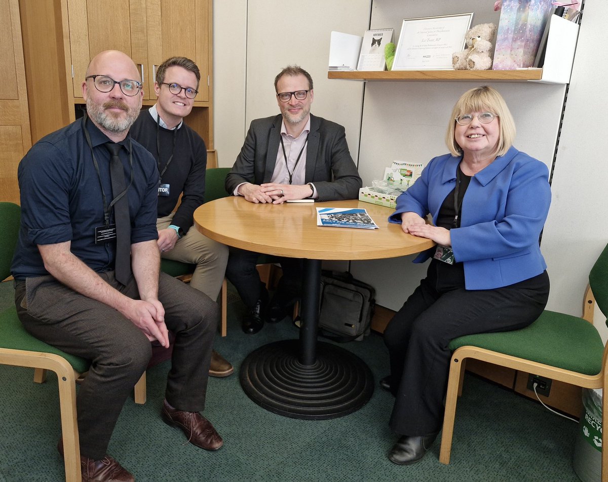 Very positive meeting w.@LizTwistMP representing @Plunkett_UK part of @FutureEconomyUK. Along with colleagues from @SocialEnt_UK & @CPhomelessness we talked #combiz, housing, procurement & role of local gov. re: building a stronger, fairer, greener economic climate for the UK.