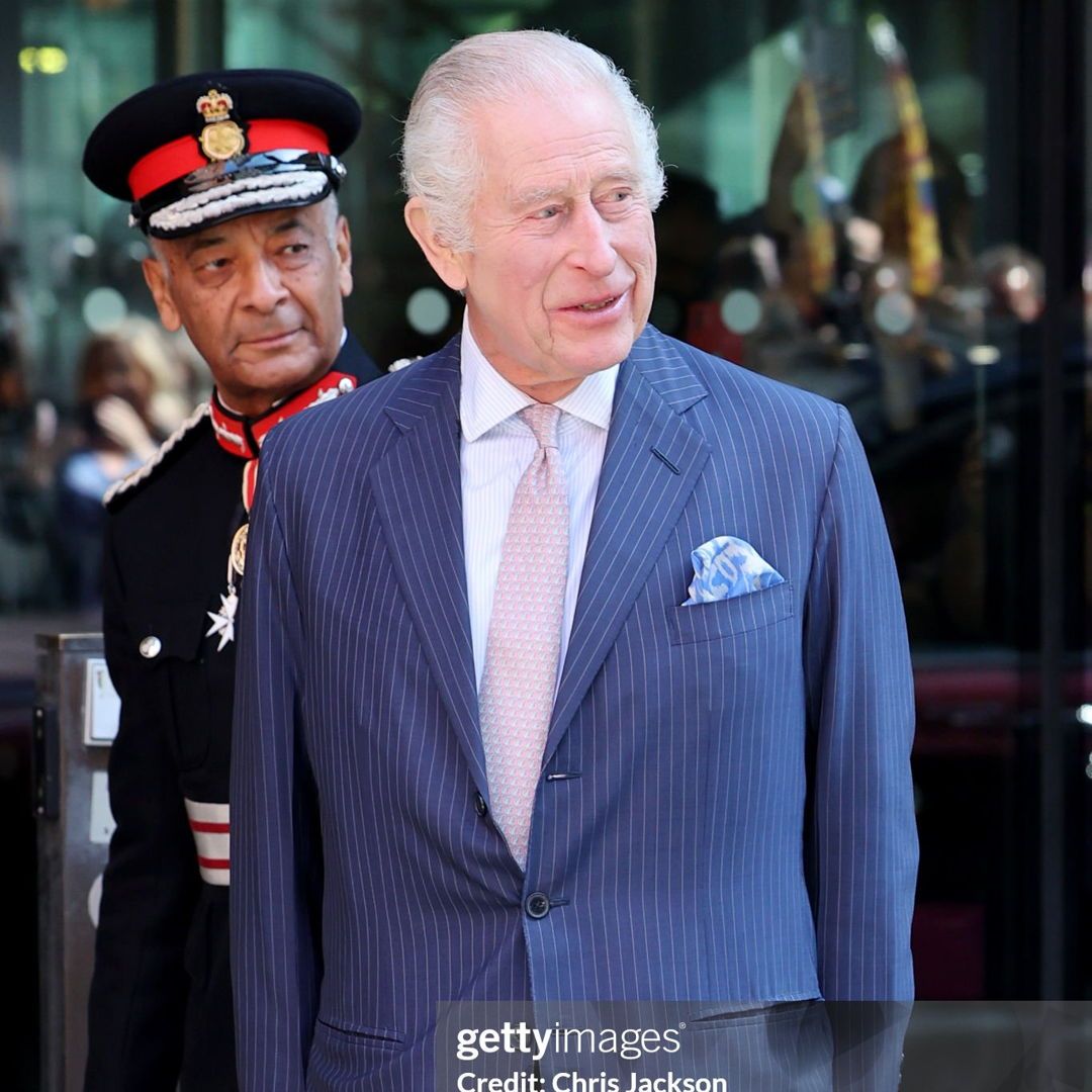 With The King resuming public-facing engagements today, it has been announced that His Majesty has become the Patron of Cancer Research UK. The King & Queen visited the University College Hospital Macmillan Cancer Centre this morning, where they met cancer patients and staff.