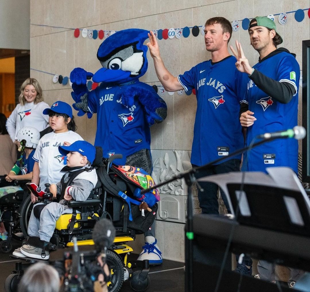 Holland Bloorview Kids Rehabilitation Hospital we had to share your joy yesterday! #disabilities #gratitude #specialneedskids #bluejays 📸 @HBKidsHospital