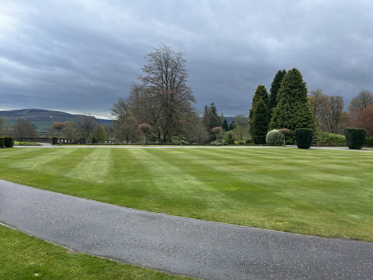 Gleneagles for lunch, even the grass looks expensive