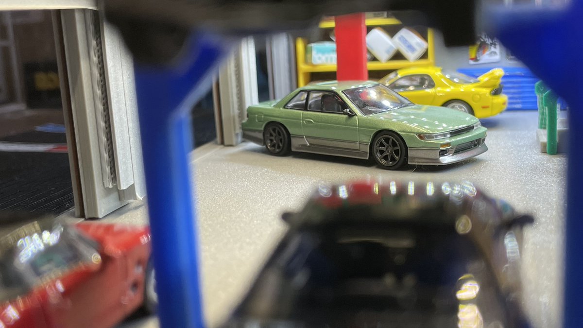 Nissan Silvia S13 

#164scale #164diecast #nissan #silvia #silvias13 #tarmacworks