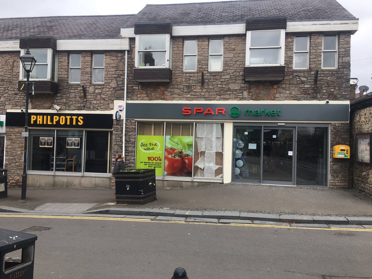 #Llandaff High St #Spar fit out looks to be in the final stages of completion. Great to see @AF_Blakemore having confidence to continue their presence in Llandaff & supporting the community with a major investment. @garlofllandaff @hallsofllandaff @vickyblush1 @LlandaffCath