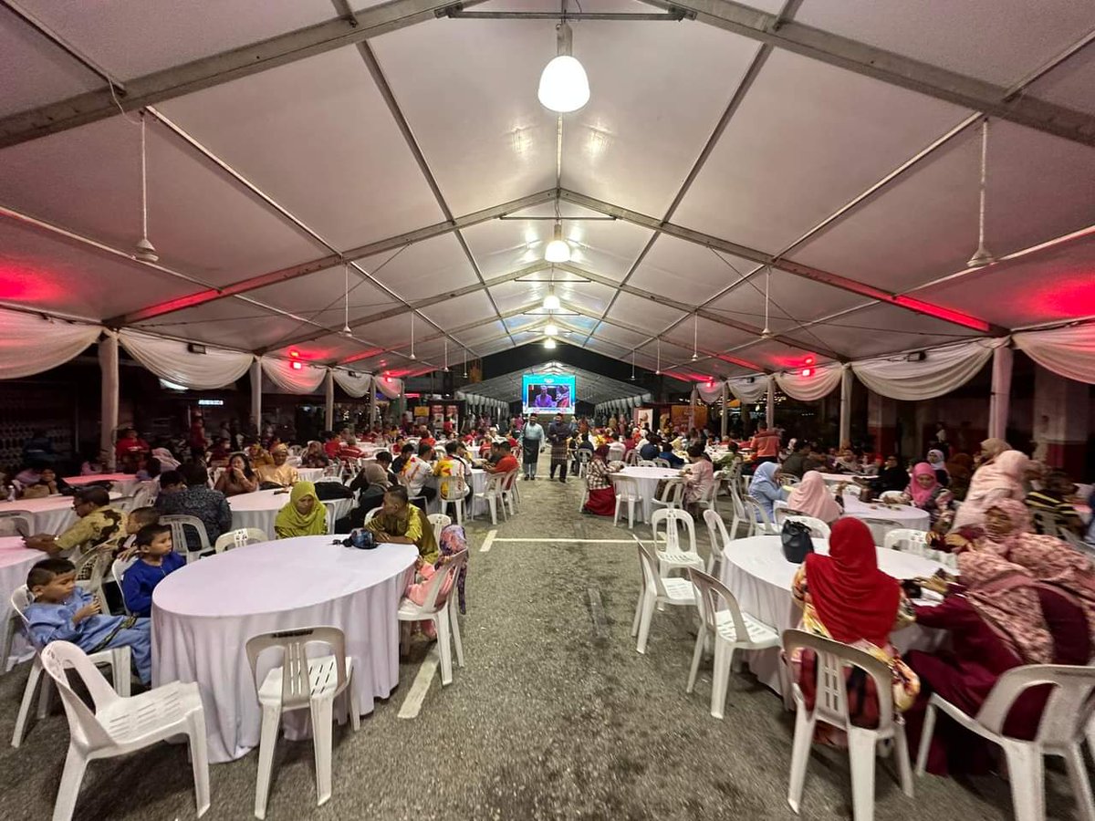 27 April 2024 - SELGATE melalui jenama Selcare telah dijemput untuk memeriahkan lagi Majlis Sambutan Hari Raya Aidilfitri Peringkat Negeri Selangor yang diadakan di Kuala Kubu Baru.

#Selgate #Selcare #AlwaysThereToCare #Raya