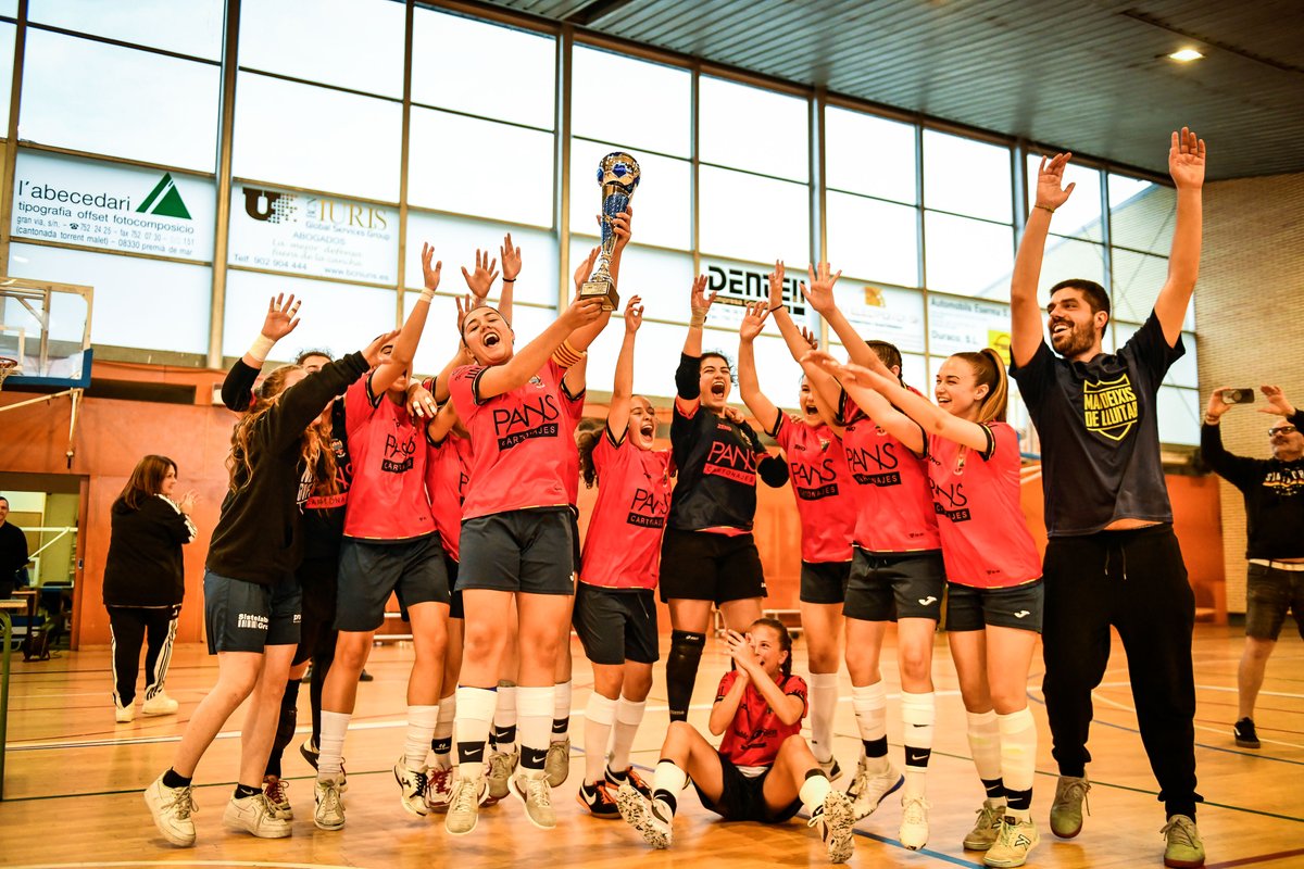 🏆 Les finals del Campionat de Catalunya de futbol sala 📅 4 i 5 de maig de 2024 📍 Premià de Dalt 📺 fcf.tv 🔗 Els horaris i els partits a fcf.cat/noticia/les-fi… #FCFTV #LCFS