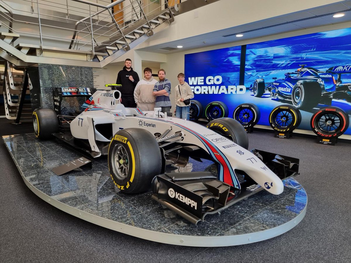 SDCHiTech's tweet image. Today, our @sdcollege  ESports F1 Racing team had the exciting opportunity to visit Williams Racing, in Oxford. Here they will take part in the final Formula 1 Race of the season! They also took part in a careers, ESports &amp;amp; STEM discussion.

Have a brilliant time!

@stevecaunter1