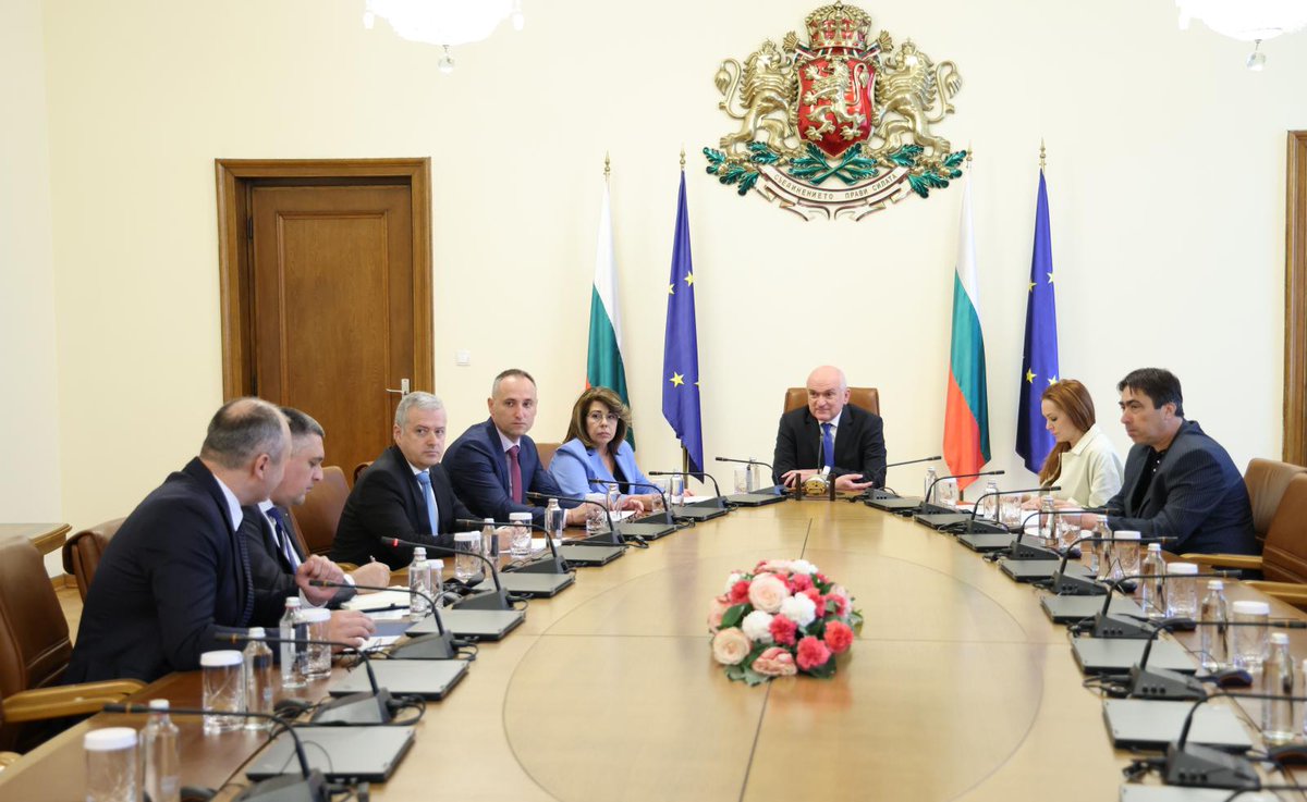 Премиерът Главчев обсъди подготовката на изборите с представители на четири министерства GovAlert.eu/1roT