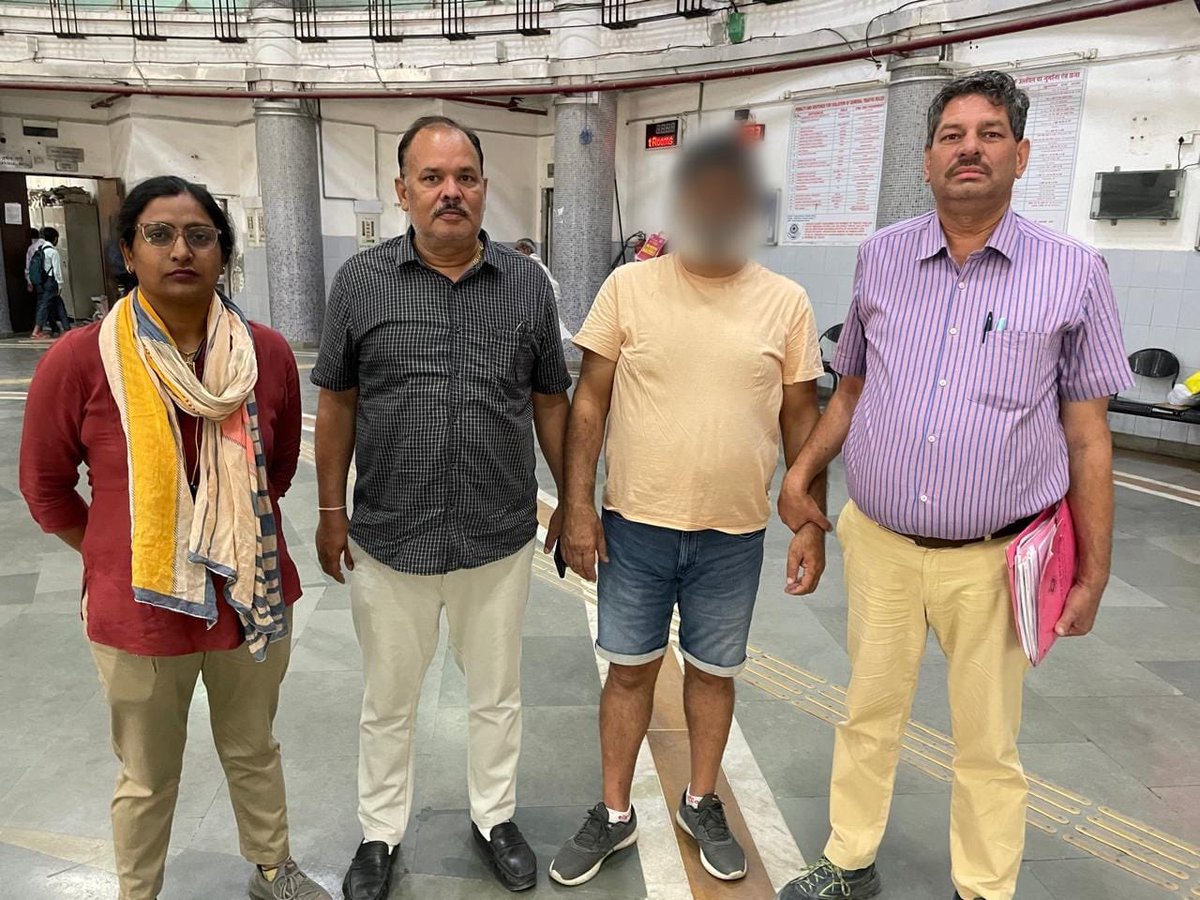 One proclaimed offender arrested by team of Special Staff/North-West District.👮🏻‍♂️👮🏻 He was absconding and declared PO by Hon'ble Court in Jan 2020.🫡 #DelhiPoliceUpdates🇮🇳