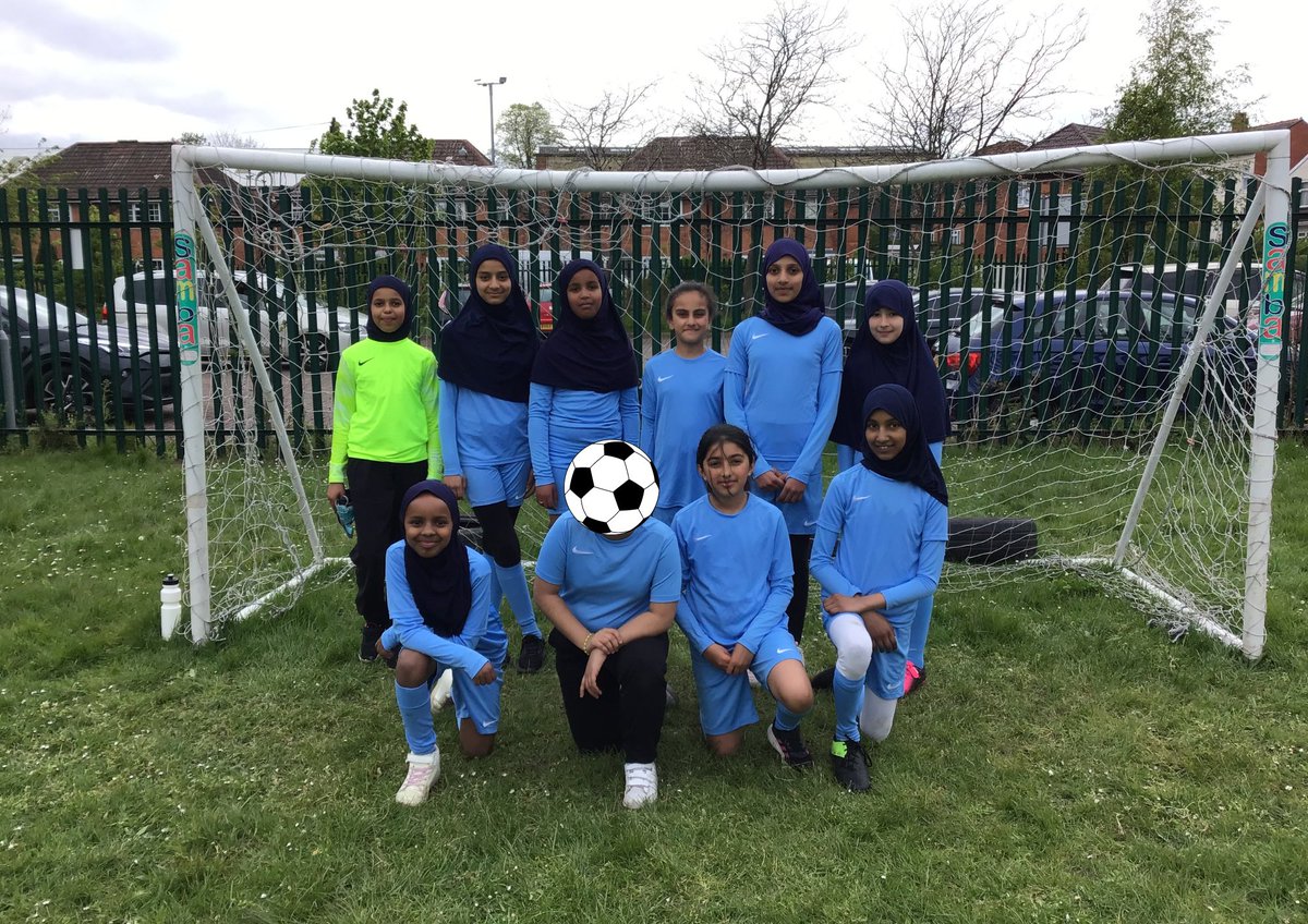 Our girls played brilliantly last night at the @GreetPrimary Mini League, winning all 3 of their matches without conceding a single goal! #MontySport @AETAcademies @MrsFNisar @RSparkes114 @mrsrmurad @BEPvoice
