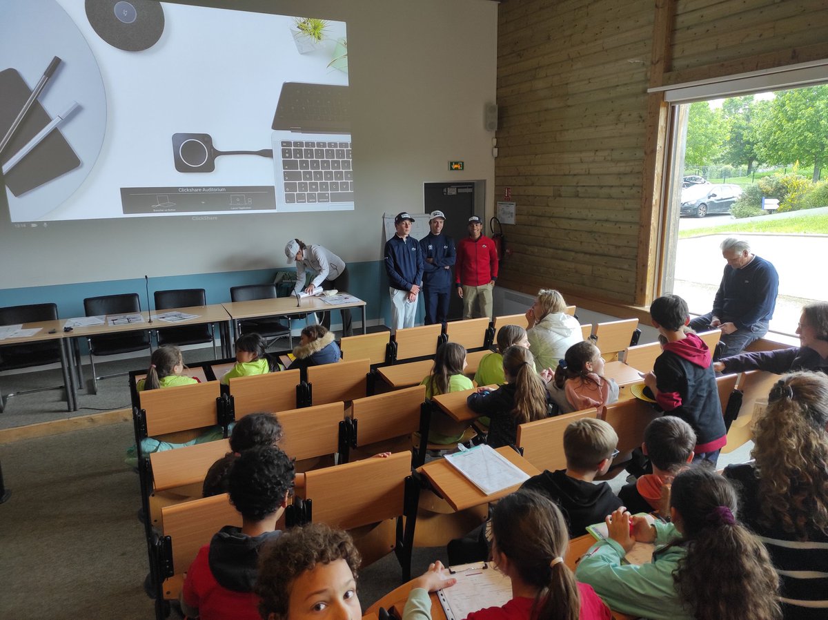 Rencontre départementale "les jeux golf'ympiques" <a href="/GolfNational/">GolfNational</a>.
250 élèves du CE2 au CM2.
Au programme:
➡️ Parcours sur l'Oiselet
➡️ Ateliers de putting et d'approche
➡️ Ateliers pluridisciplinaires
➡️ Échange avec des pros
➡️ Danse des Jeux
<a href="/PatardDominique/">Dominique PATARD</a> <a href="/IA_DAASEN_78/">Valérie Servissolle DAASEN des Yvelines</a>