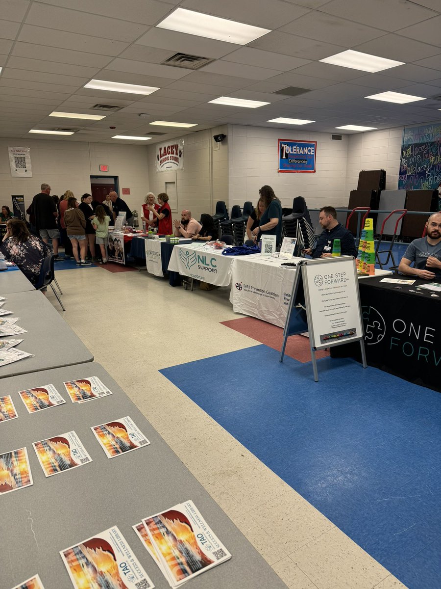 Great turnout for the Mental Health & Wellness Night at Lacey Township High School Presented by Lacey Township in partnership with Central Regional‼️ Tons of resources and people making a difference 🤙🏻