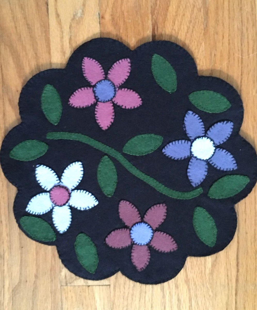 FLORAL Candle Mat Table Topper buff.ly/4bbhO33 via @Etsy @clairemdesigns2 #SDFTT