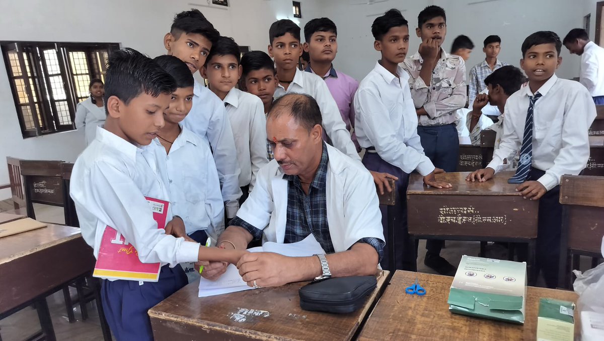 The RDI medical team conducted a school health camp at Government Inter College Aurangabad in Haridwar, screening 80 students and providing personalized guidance on hygiene and overall well-being.

#SchoolHealth #wiprocares #swamiramahimalayanuniversity