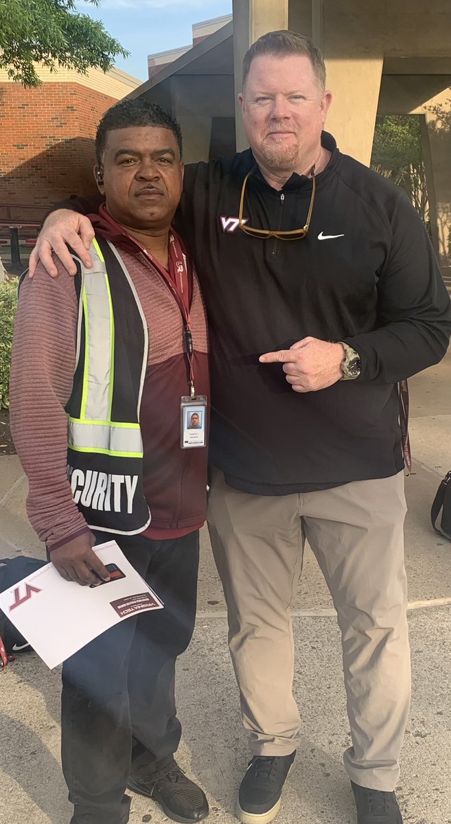 Unity Reed Football: It’s always my pleasure to open up the doors for VT’s Coach Shawn Quinn 1st thing in the A.M.!!!! Welcome back to “The Lions Den”🔥💪🏾🔥💪🏾@CoachShawnQuinn @HokiesFB @urhsathletics