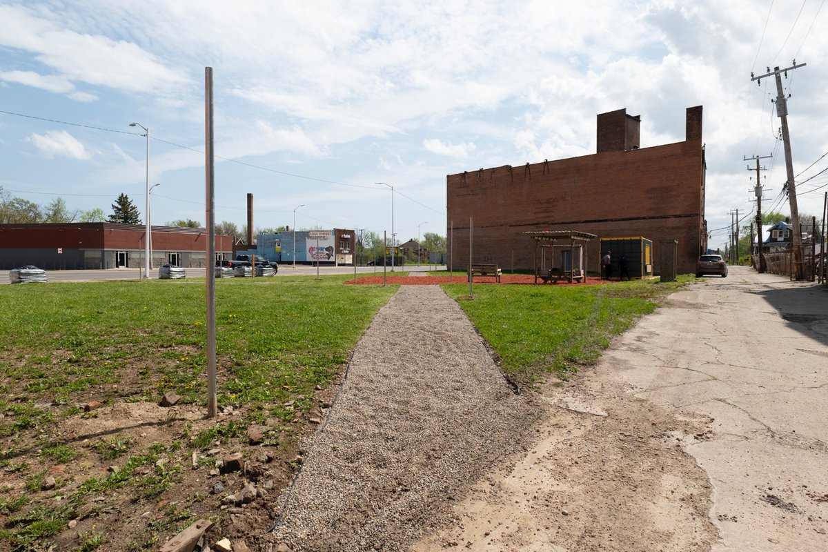 Yesterday we started breaking ground for the Better Block Detroit G7 project site! Joined by our partners Detroit volunteers, we’re rolling up our sleeves to bring this lot to life. We will be implementing a shade structure, gravel paths, an alley mural, parklet, and much more!
