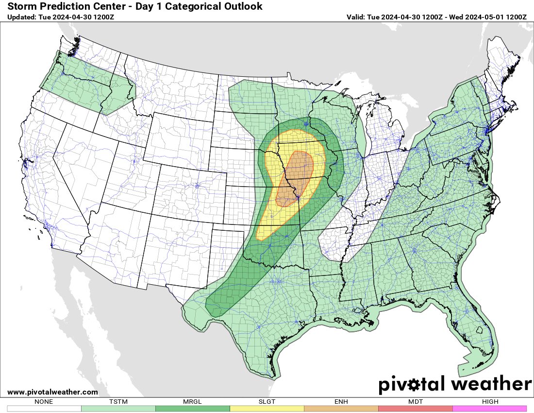 There is a risk for a few strong to severe storms tonight. Storms will arrive in our area around 6-7 PM and exit around 10-11 PM. Hail and high winds remain the top threats, but a tornado cannot be totally ruled out.

#mnwx #iawx #abc6wx