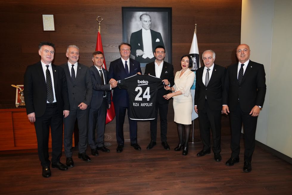 💥 Başkan Hasan Arat, Beşiktaş Belediye Başkanı Rıza Akpolat'ı ziyaret etti.
