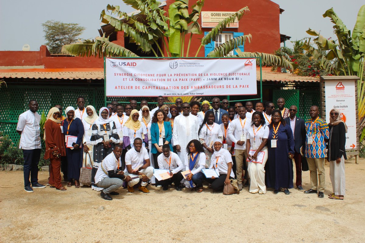 goreeinstitute's tweet photo. 1/2 Après les phases de formation, de réalisation d’initiatives et de conception de plateformes numériques dans l’optique de véhiculer des messages de paix dans le contexte de l’élection présidentielle sénégalaise de mars 2024, place à la phase de capitalisation des expériences https://t.co/ny5BH5kCRQ