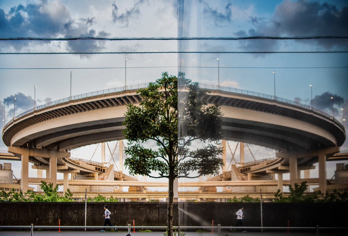 Rainbow Bridge, Tokyo. April 2022.

#tokyophotos
#japanphotography
#rainbowbridge