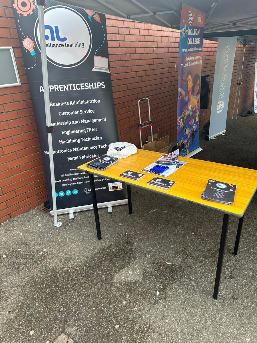 Join us this afternoon at Rivington and Blackrod High School for a drop-in careers session with Alex! 💼 Whether you're curious about starting your journey or want to learn more about career opportunities, Alex is there to help! #Engineering #Professional #Apprentices