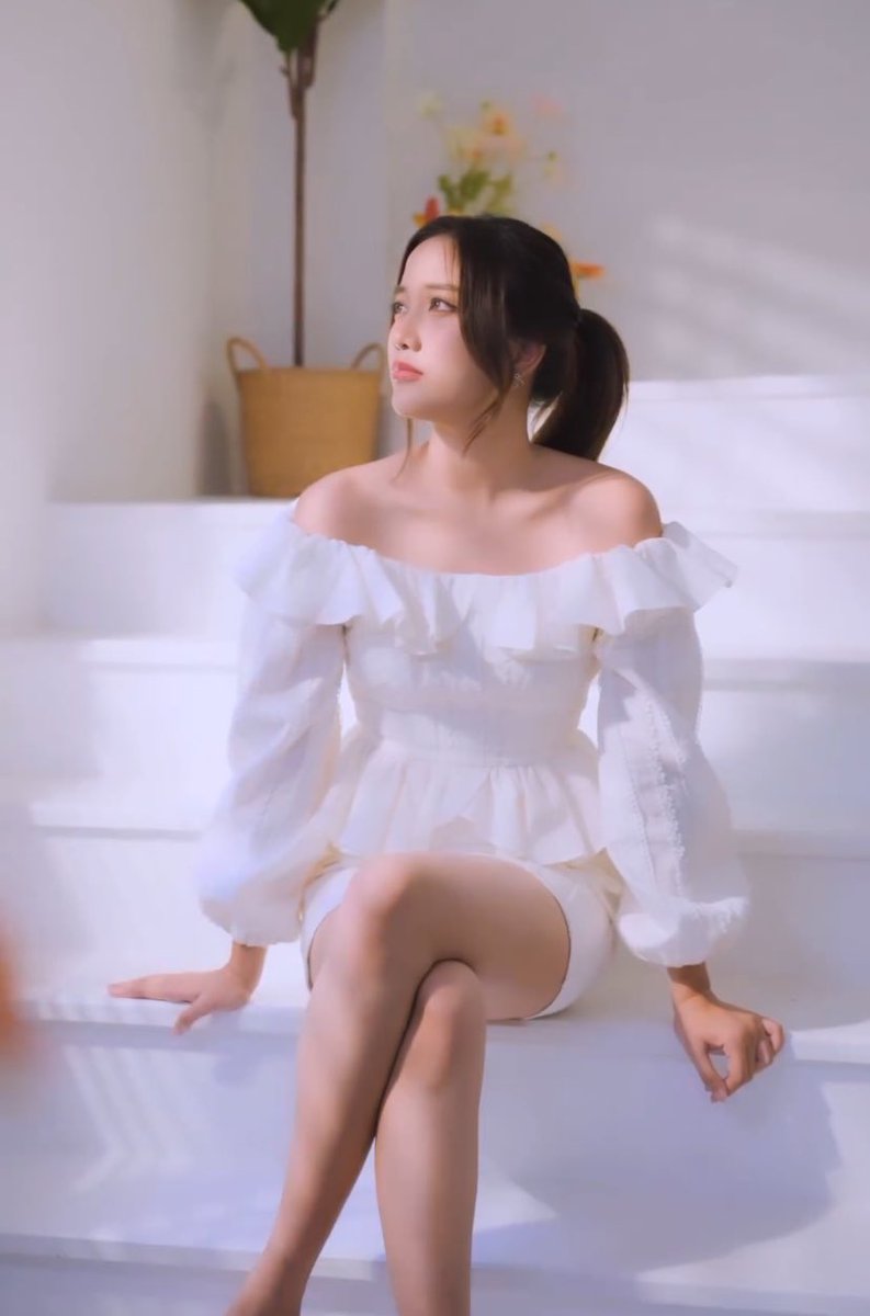 Oishisamo's tweet photo. คนสวยขา
#ซีแล็บกันแดดคุมมัน
#CutepressCiLabxFreen
#srchafreen https://t.co/juzyJCqYAC