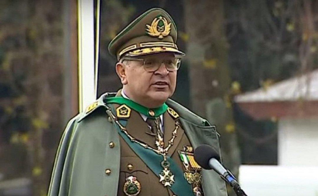 El Gral.Director de Carabineros Ricardo Yañez es responsable de 460 víctimas de Trauma Ocular en la Revuelta Social. Hoy el mismo Yañez deja ciego al gobierno, porque con su ayuda no saldrá del cargo y postergan su formalización hasta Octubre. #GobiernoCegadoPorYañez #Impunidad