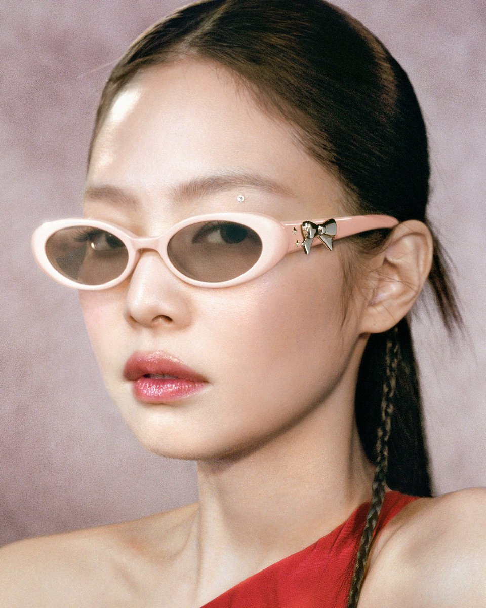 #JENNIE for Gentle Monster👓

#블랙핑크 #제니 @BLACKPINK