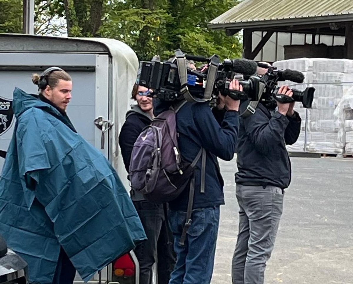 AcadmieDelaveau's tweet image. Psst ! Quelque chose nous dit qu’une nouvelle saison de la série Au Galop se prépare ! 🤩 Plus d’informations à venir sur @FranceTV…